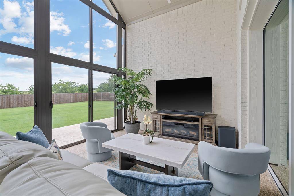 11416 Hickory Falls Drive, Argyle, TX 76226