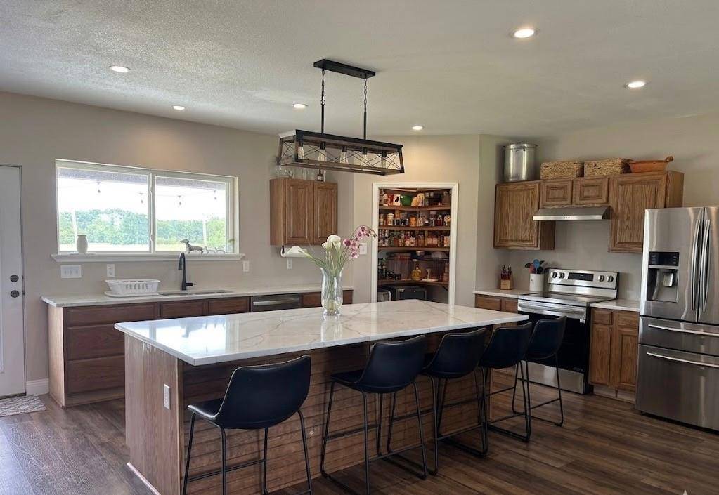 1449 County Road 4131, Cumby, TX 75433