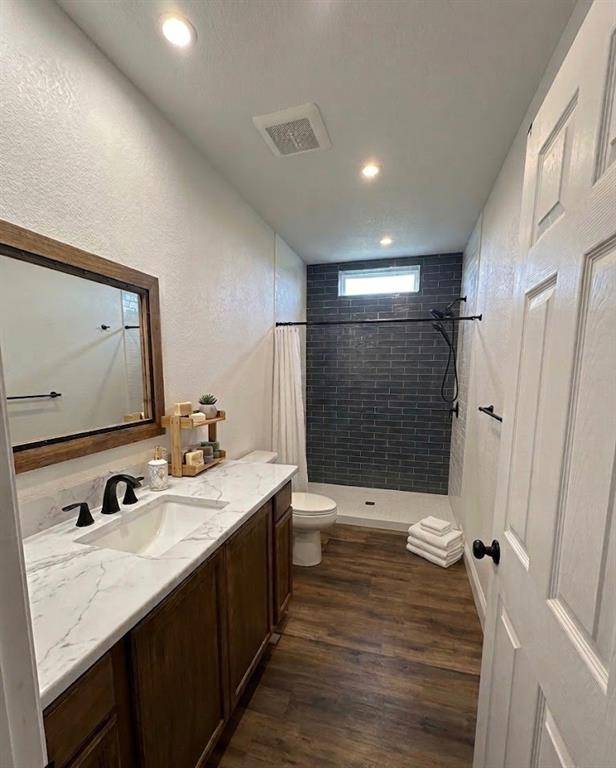1449 County Road 4131, Cumby, TX 75433