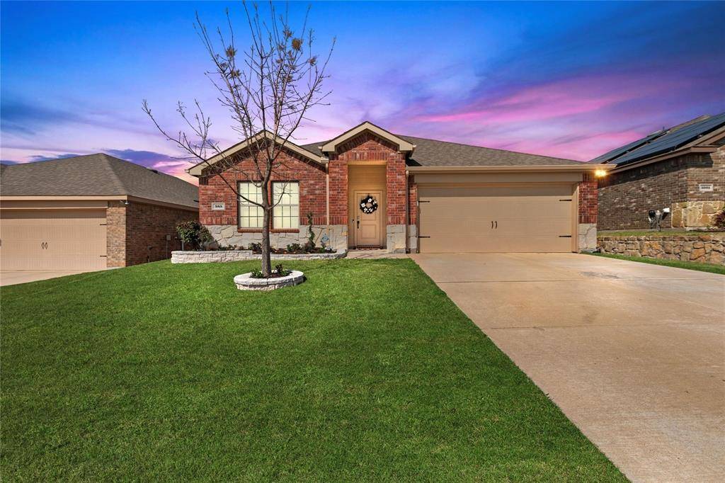 985 Alton Drive, Aubrey, TX 76227