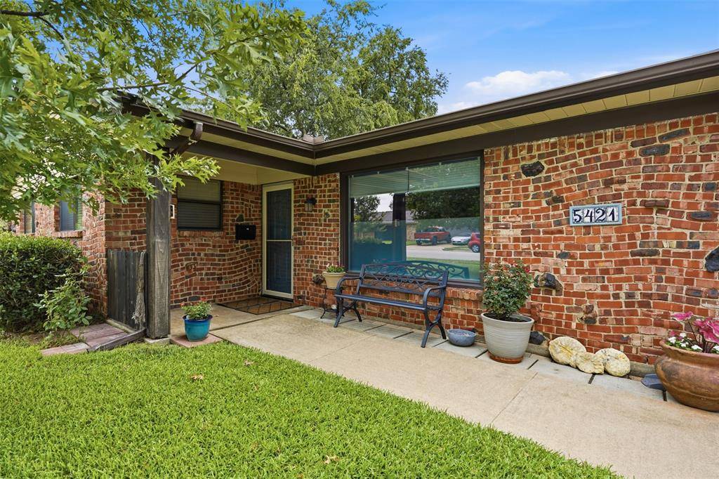 5421 Susan Lee Lane, North Richland Hills, TX 76180