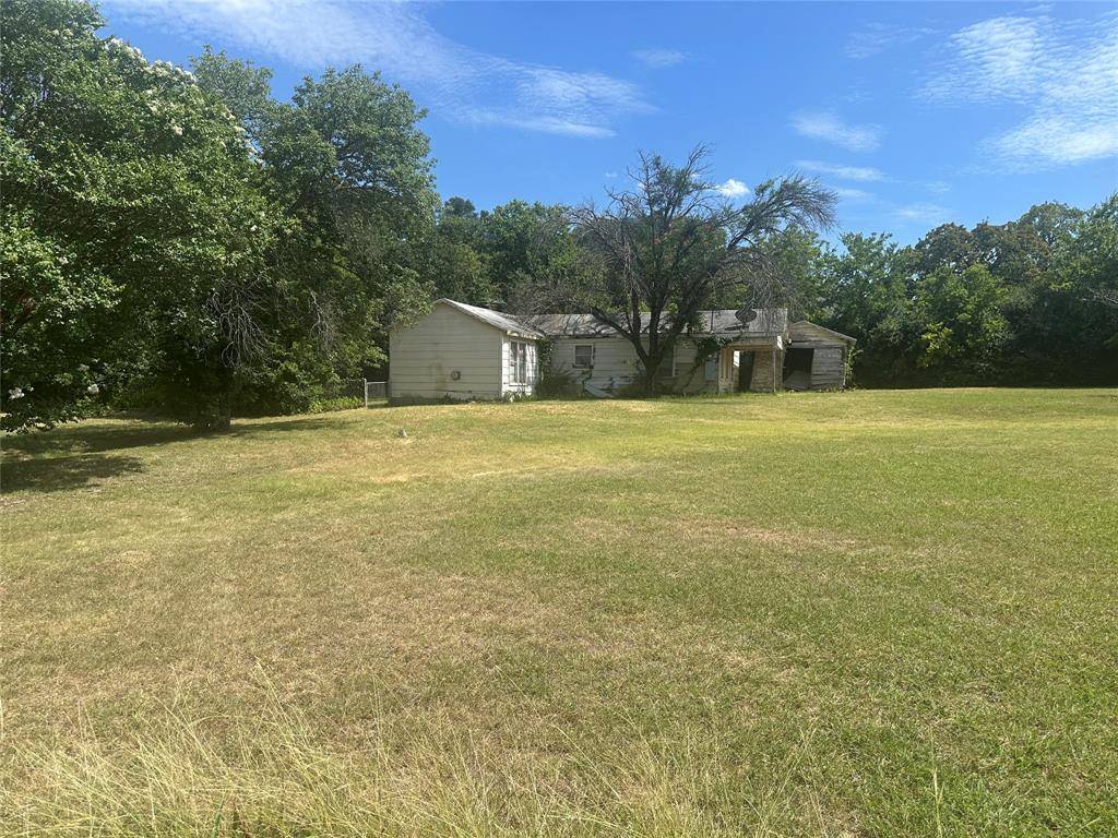 3324 Mohawk Trail, Lake Worth, TX 76135