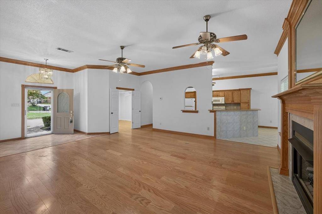 6224 Canyon Trail, Lake Worth, TX 76135
