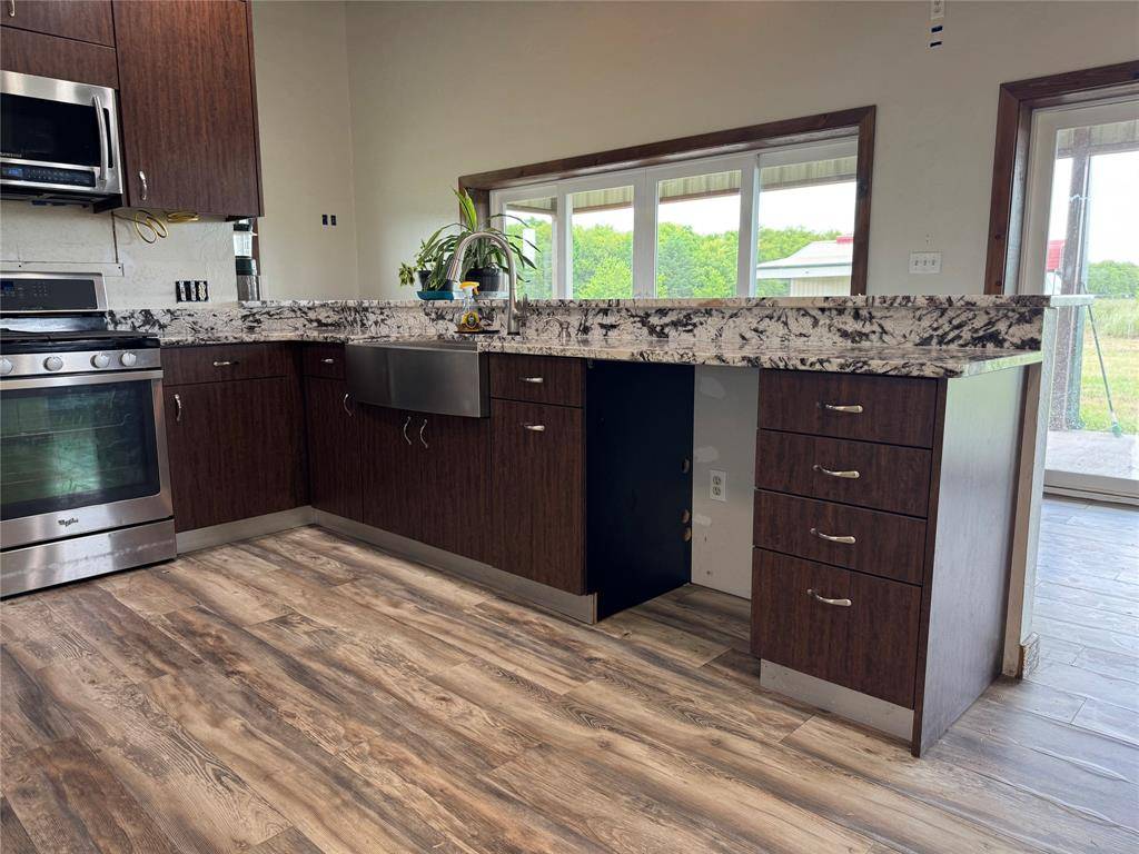678 County Road 1063, Greenville, TX 75401