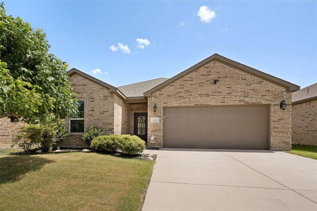 213 Iron Ore Trail, Fort Worth, TX 76131
