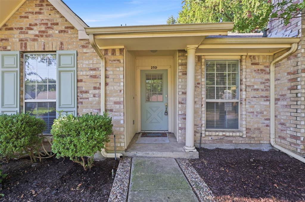 250 Creekside Lane, Coppell, TX 75019