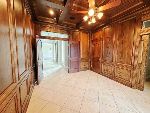 201 Casas Del Sur Street, Granbury, TX 76049