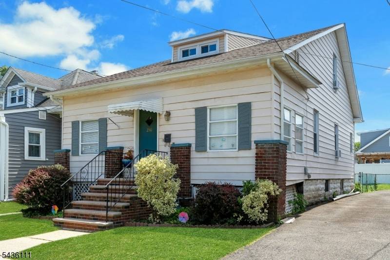 230 Sherman Ave, Roselle Park Boro, NJ 07204
