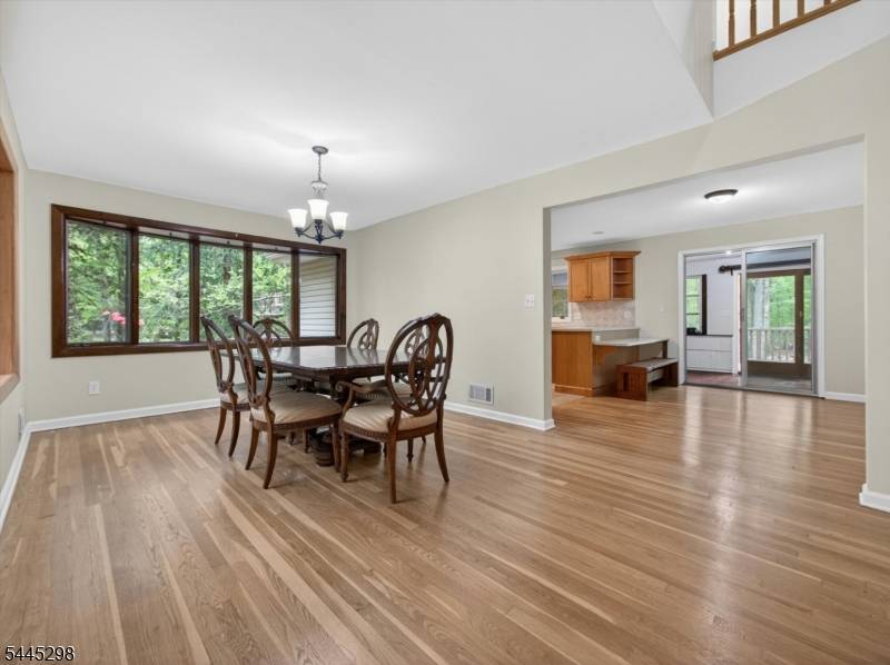 157 Grove St, Ramsey Boro, NJ 07446