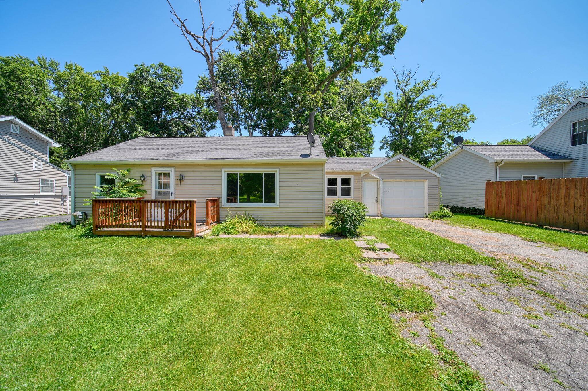 315 Kenneth ST, Blackman Twp, MI 49203
