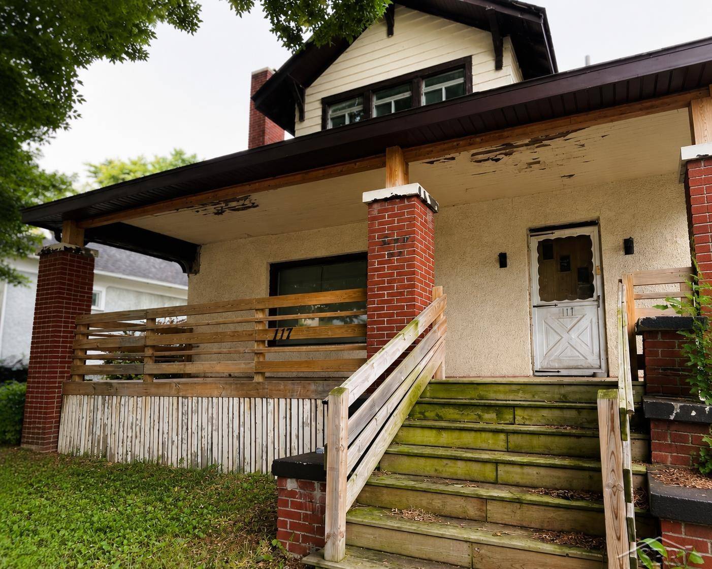 117 N VanBuren ST, Bay City, MI 48708