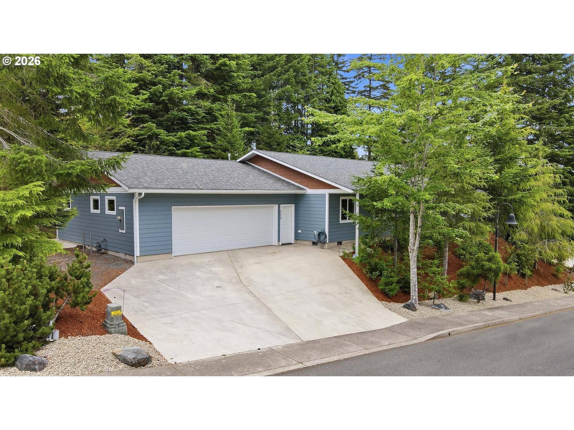 2256 TIMBERLINE DR, Coos Bay, OR 97420