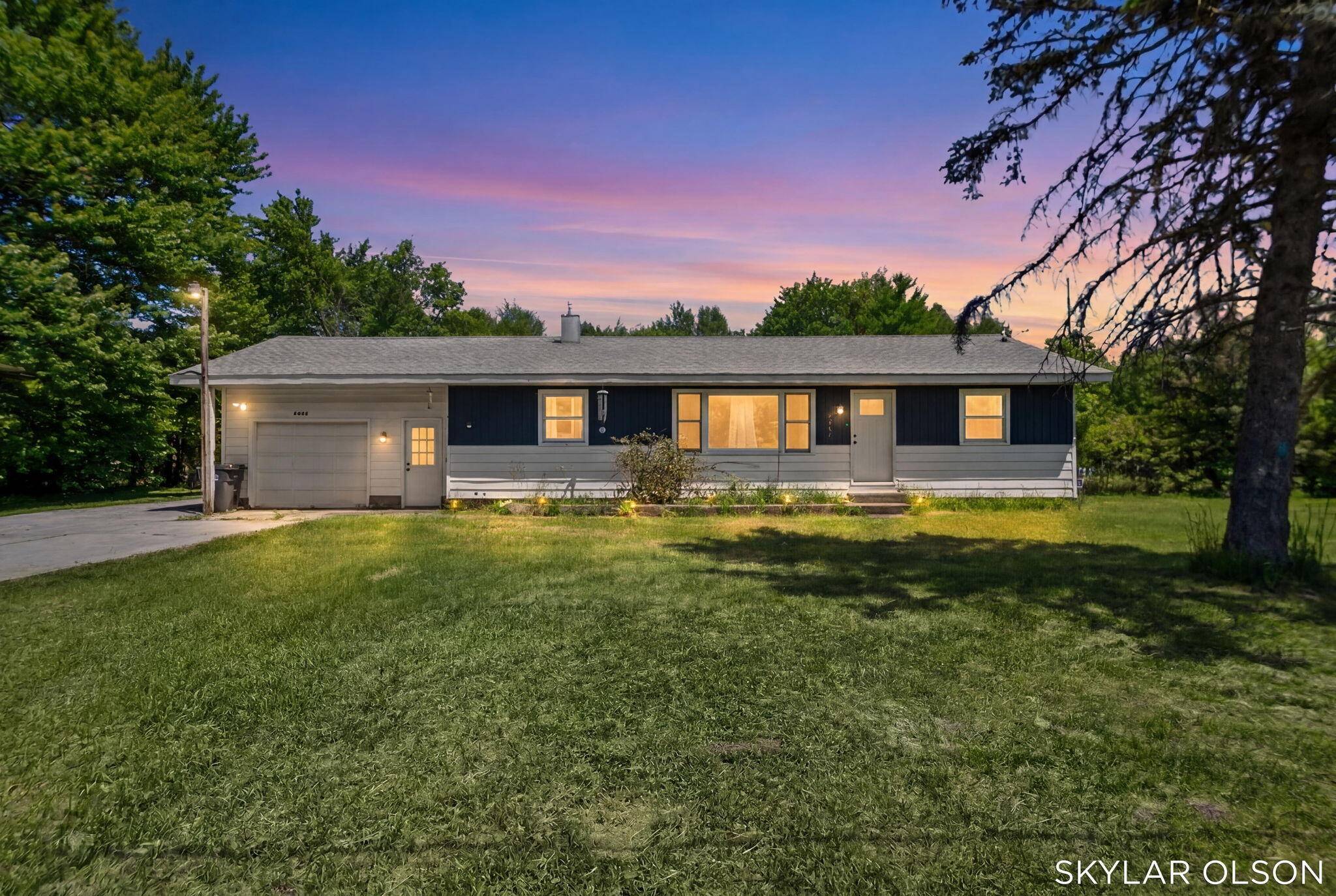 4988 S Brooks RD, Fruitport Twp, MI 49415