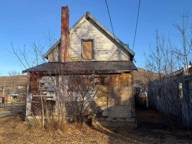 10306 101 ST, Peace River, AB T8S1K1