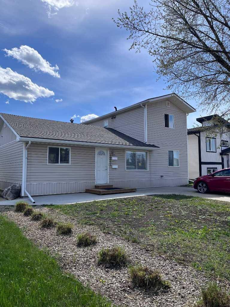 10531 104 AVE, Grande Prairie, AB T8V 1G2