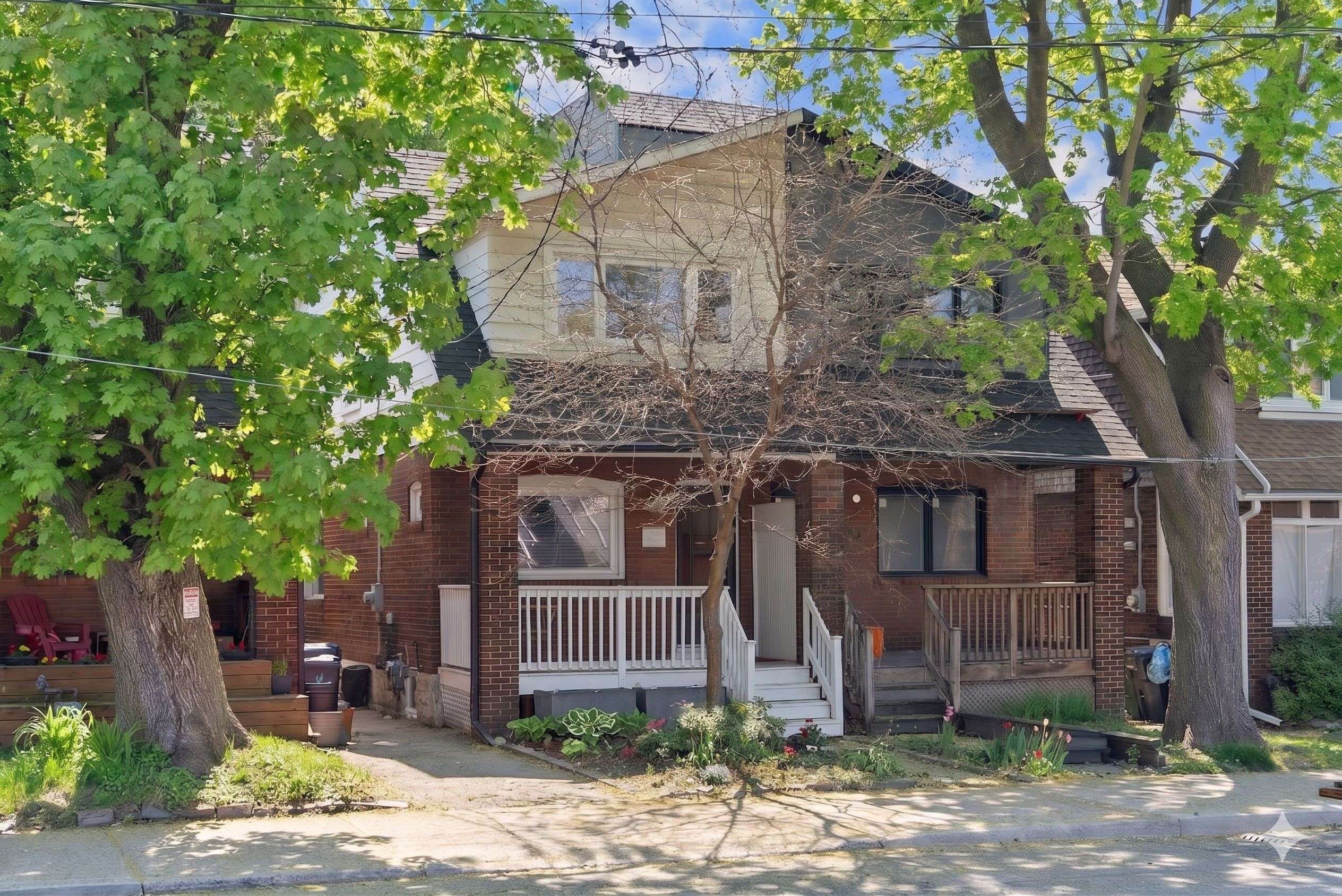 55 Kingston RD, Toronto E02, ON M4L 1S5