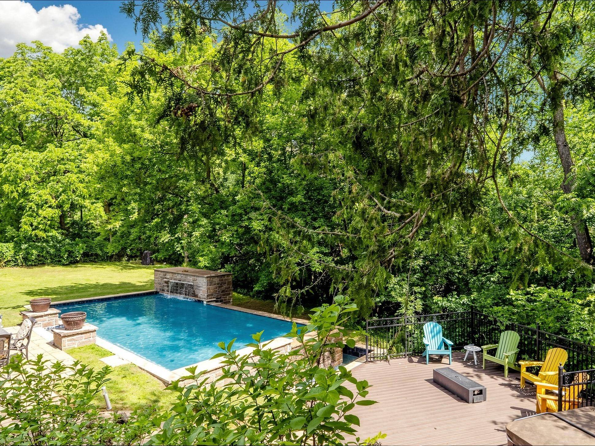 43 Woodland Acres CRES, Vaughan, ON L6A 1G1