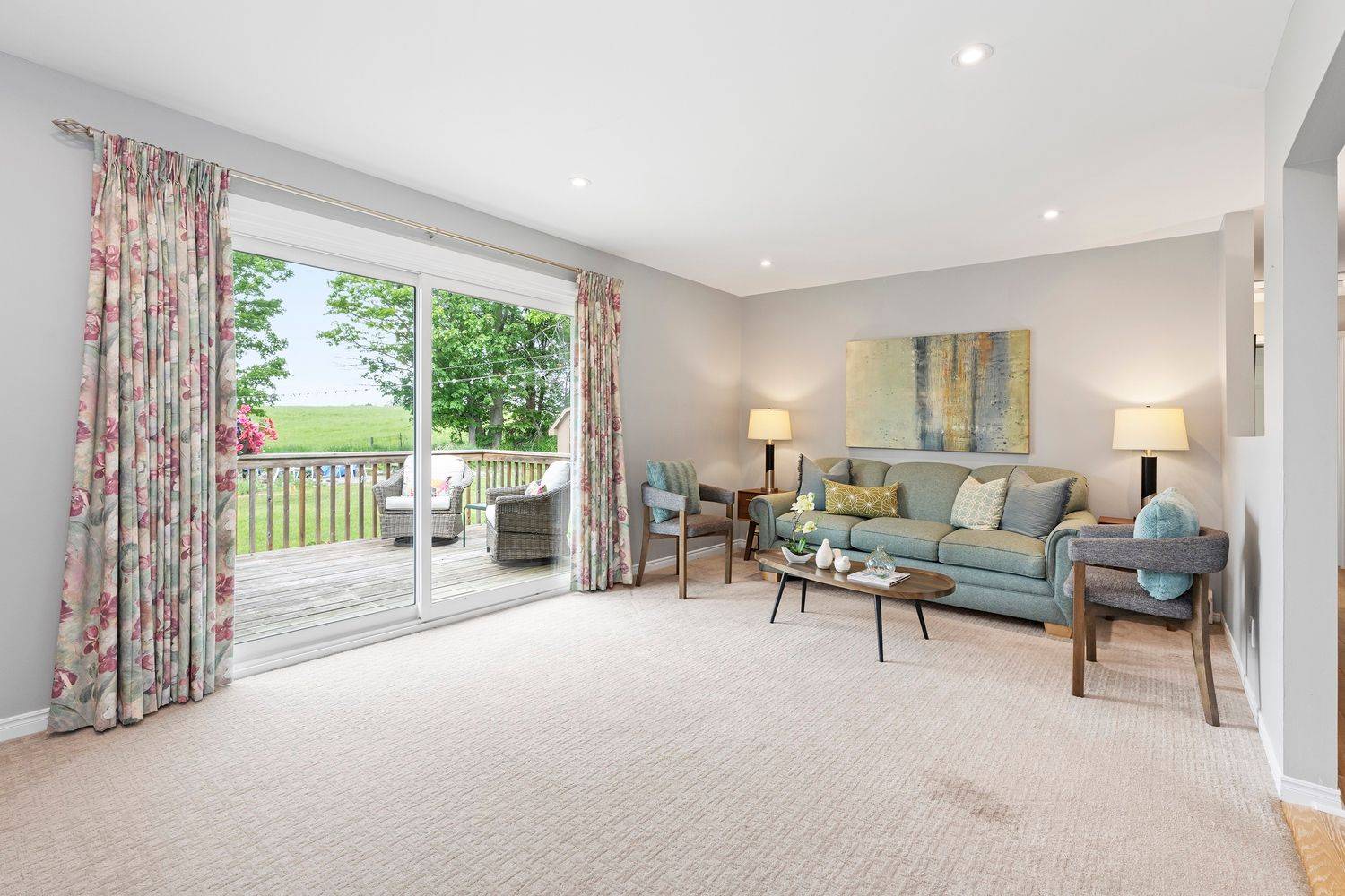 16 Price DR, Oro-medonte, ON L3V 6H2