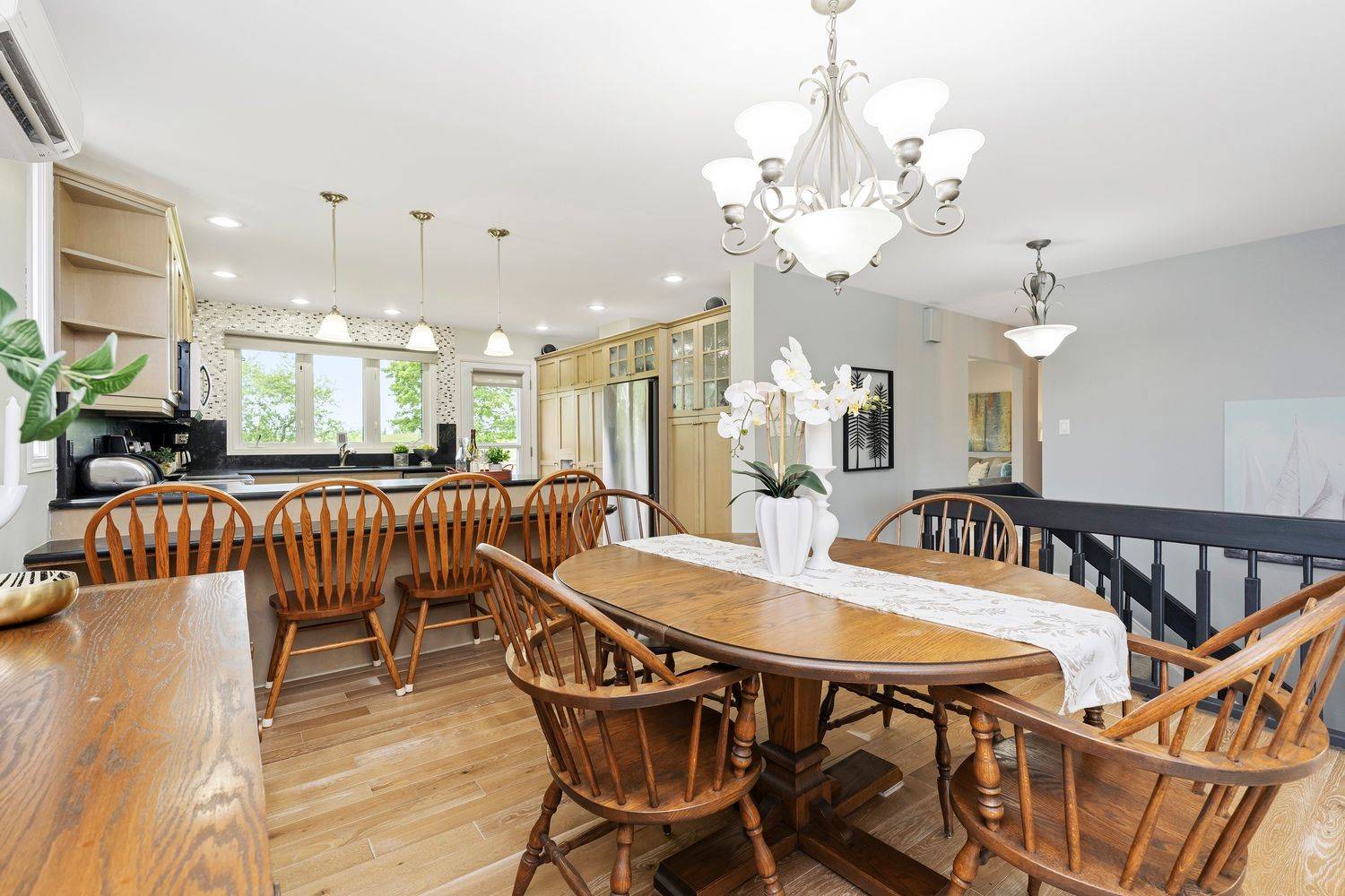 16 Price DR, Oro-medonte, ON L3V 6H2