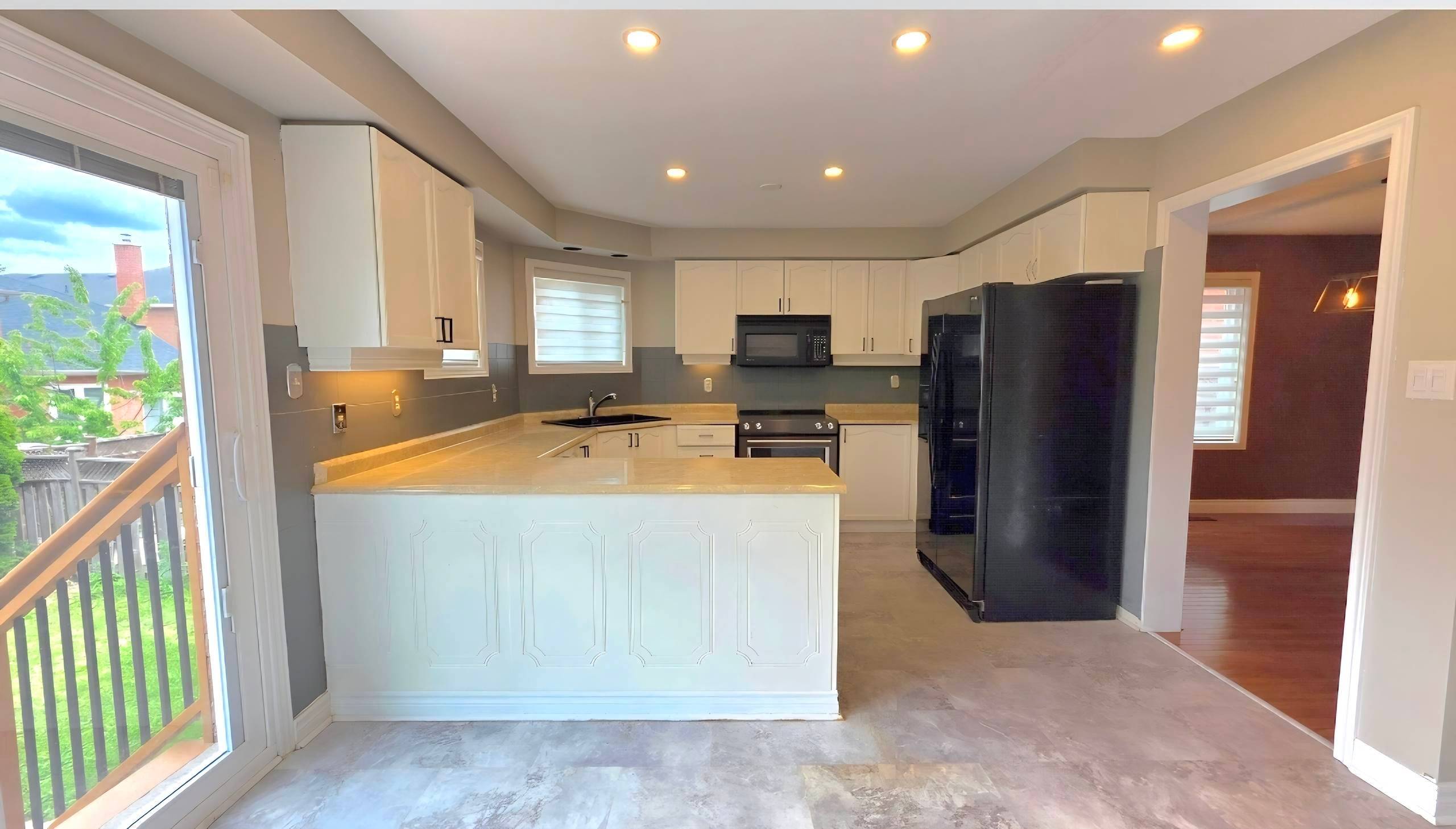 73 Hutton CRES, Caledon, ON L7C 1A7