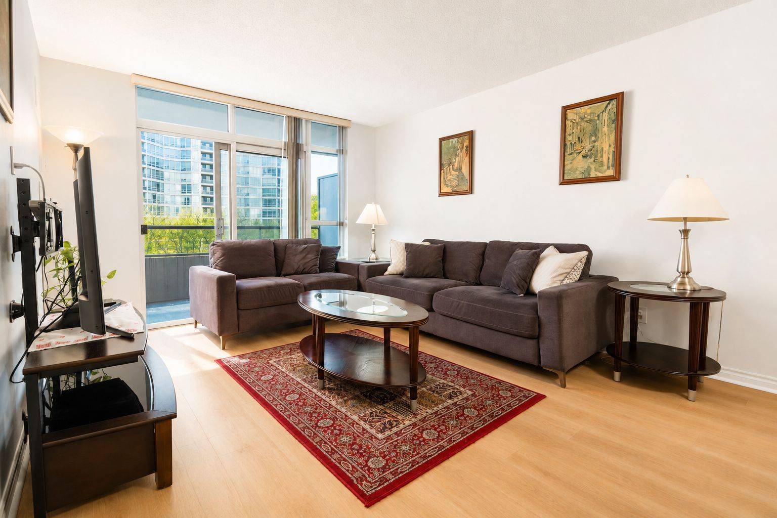 35 Kingsbridge Garden CIR #513, Mississauga, ON L5R 3Z5