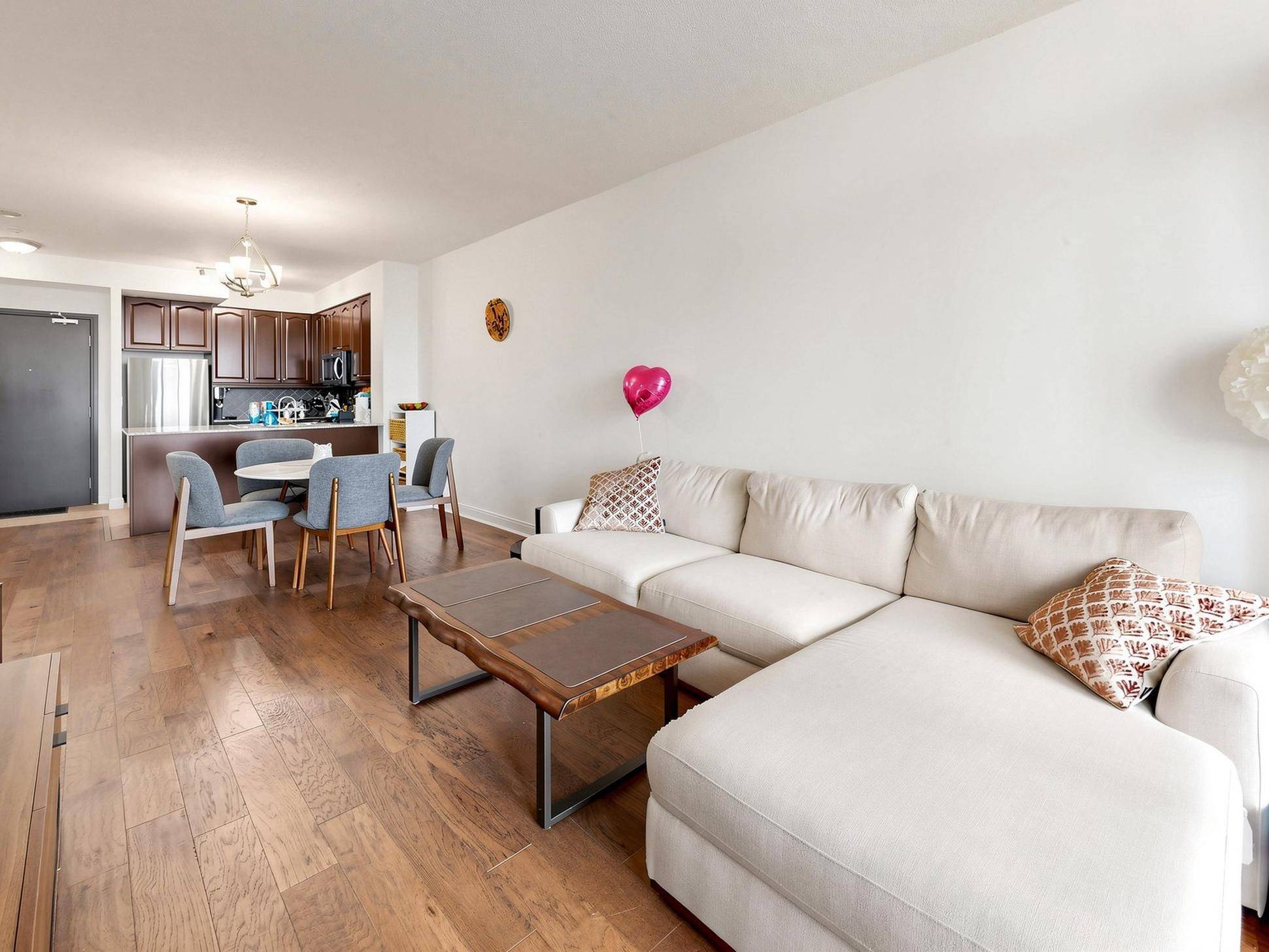 70 Absolute AVE #2002, Mississauga, ON L4Z 0A4