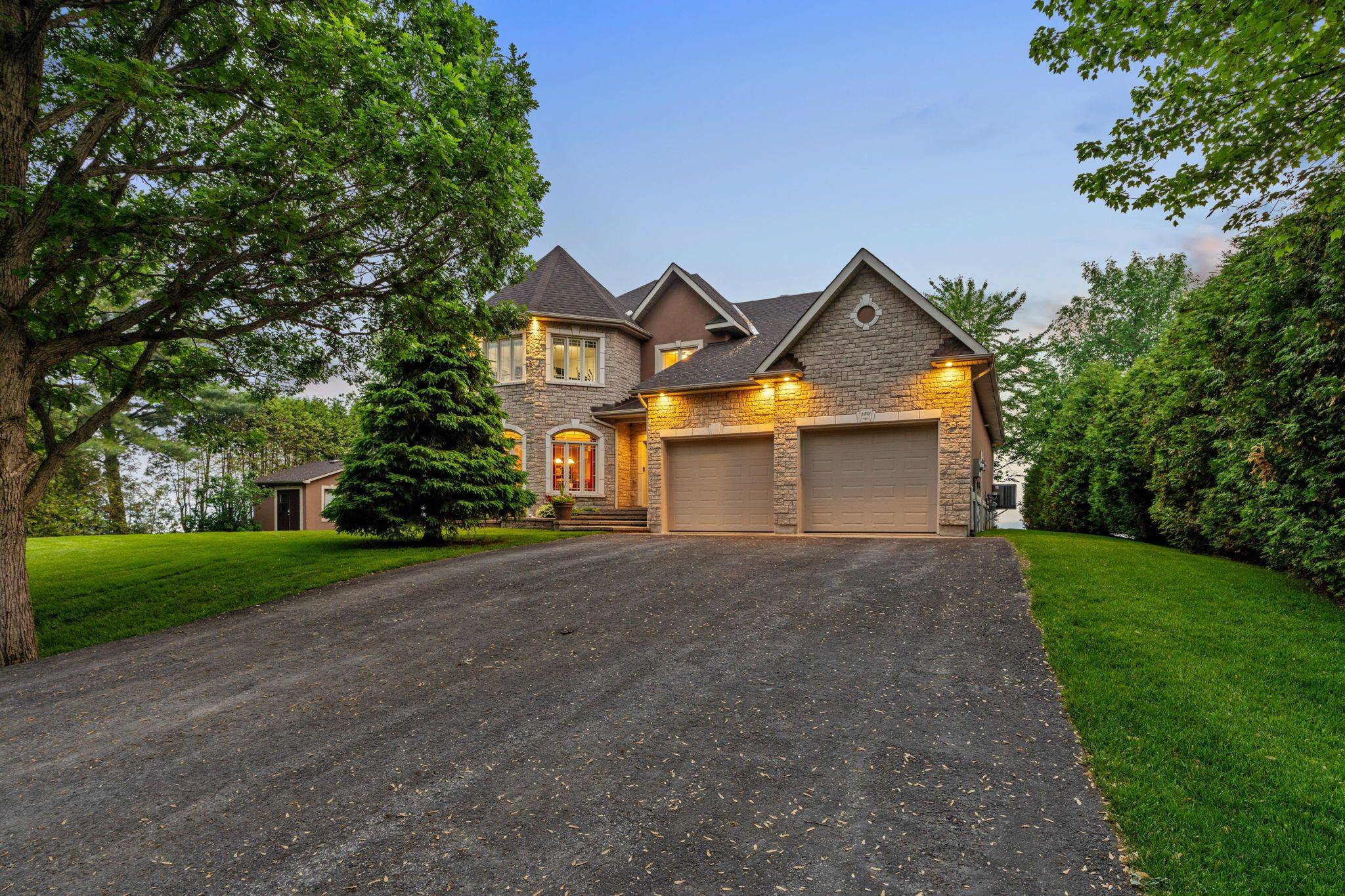 150 Voisine RD, Clarence-rockland, ON K4K 1A1