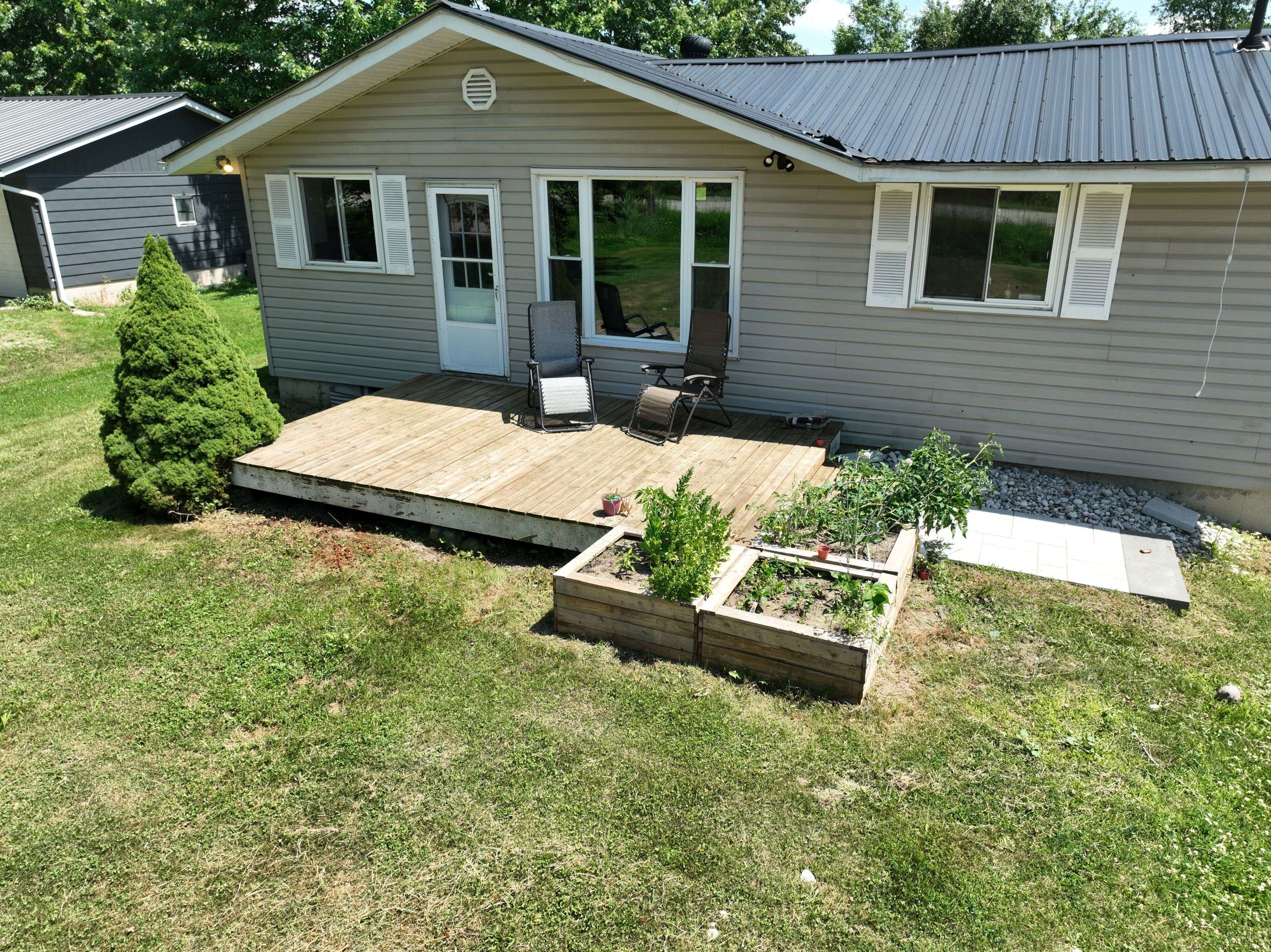 3000 Bruce 1 RD, Brockton, ON N0G 2T0