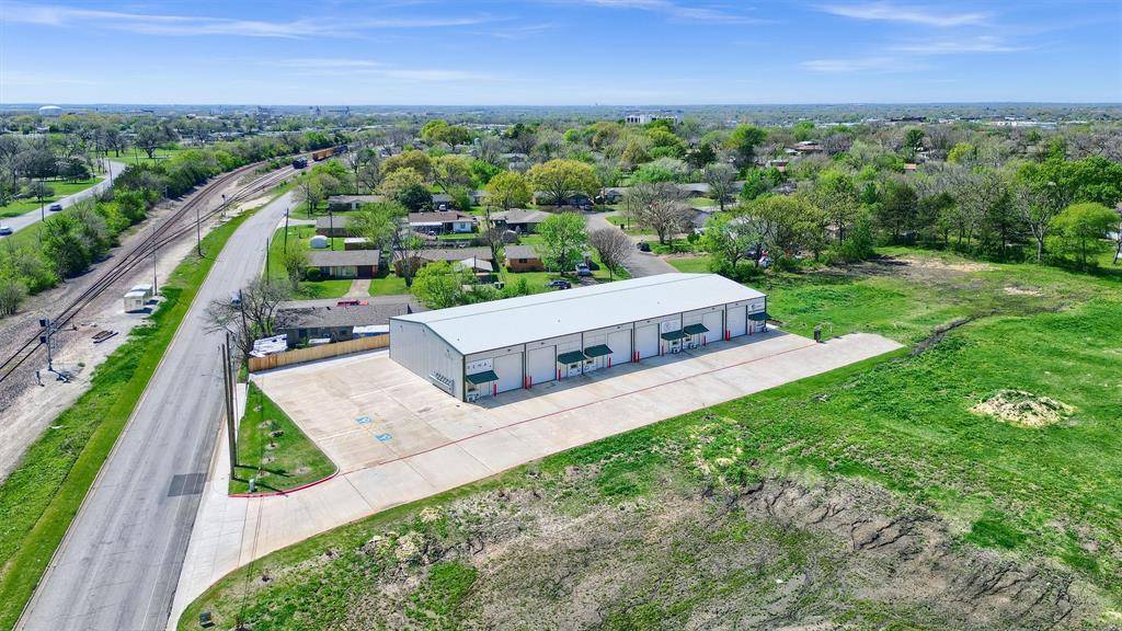 2410 N Frisco Road, Sherman, TX 75090
