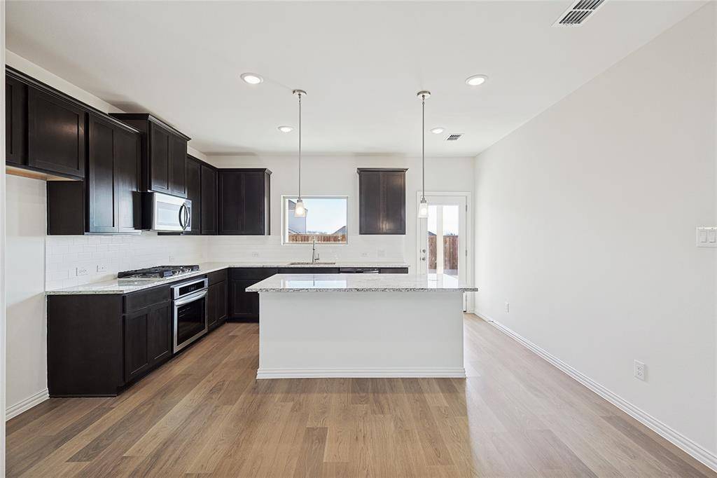 3913 Sky Drive, Sherman, TX 75090