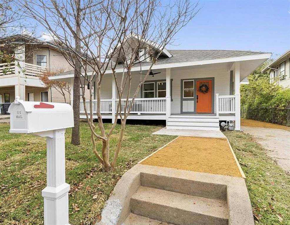 813 Elsbeth Street, Dallas, TX 75208