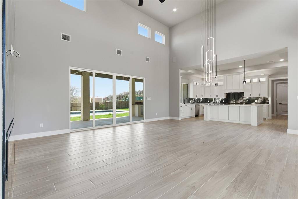 5825 Grey Wolf Court, Fort Worth, TX 76140