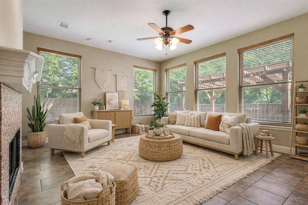 2609 Valencia Lane, Denton, TX 76210