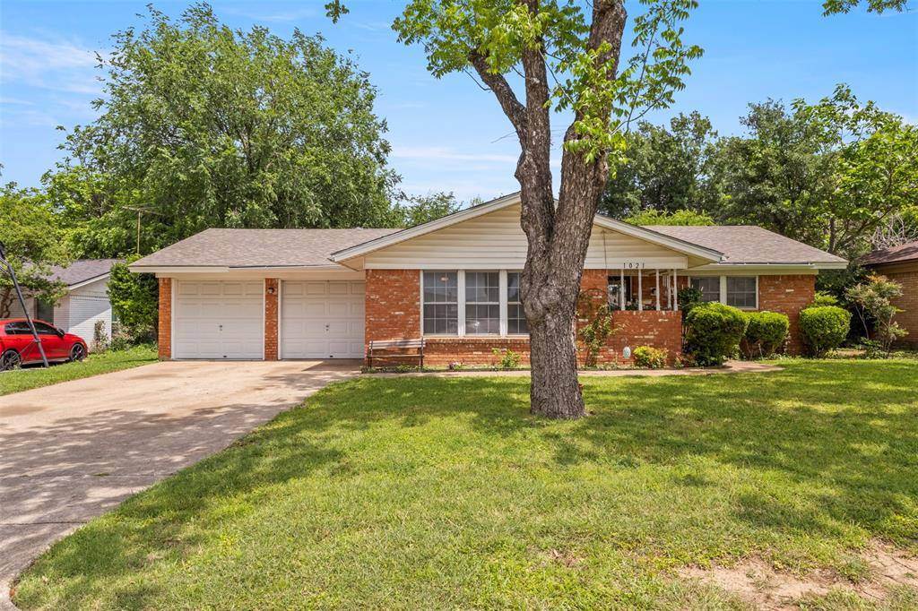 1021 Blue Lake, Fort Worth, TX 76103