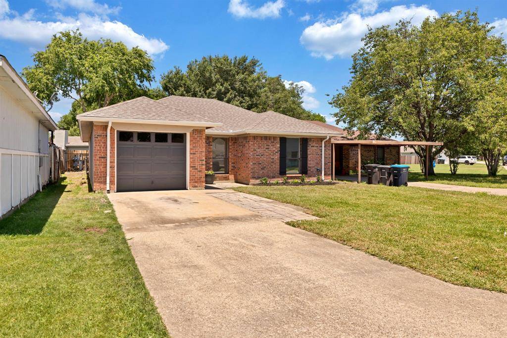 11320 Golden Triangle Circle, Fort Worth, TX 76244