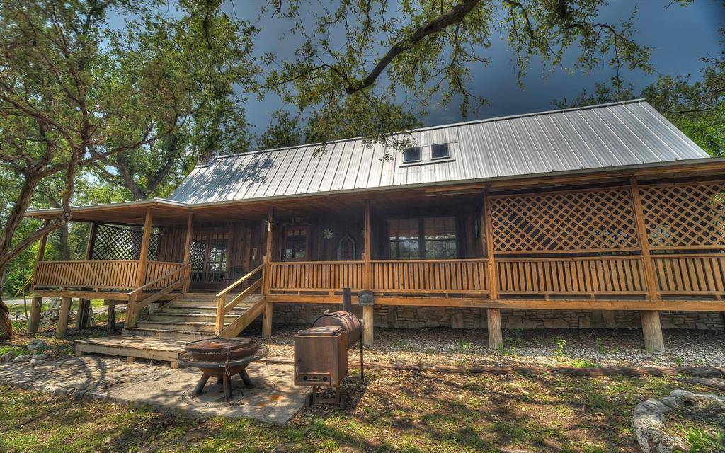 191 Oak Hill Drive, Leakey, TX 78873