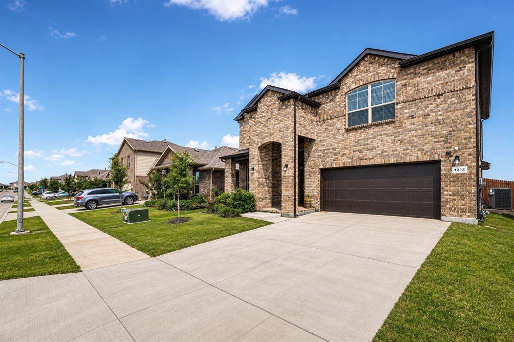 1012 Croxley Way, Fort Worth, TX 76247