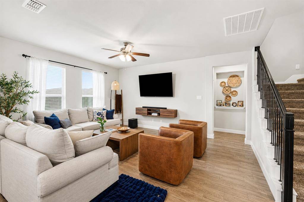 1012 Croxley Way, Fort Worth, TX 76247