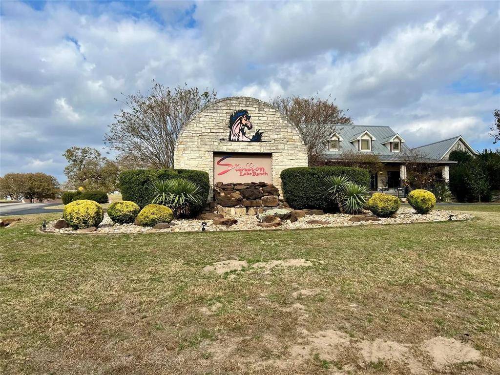 15511 Stallion Lake Boulevard, Lindale, TX 75771