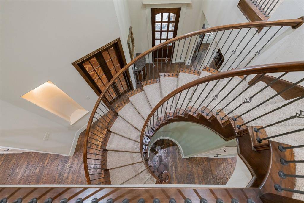 109 Meadowlands Drive, Denton, TX 76210