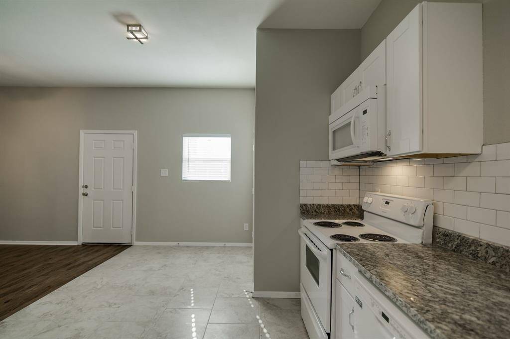 3025 Sappington Place #3025, Fort Worth, TX 76116