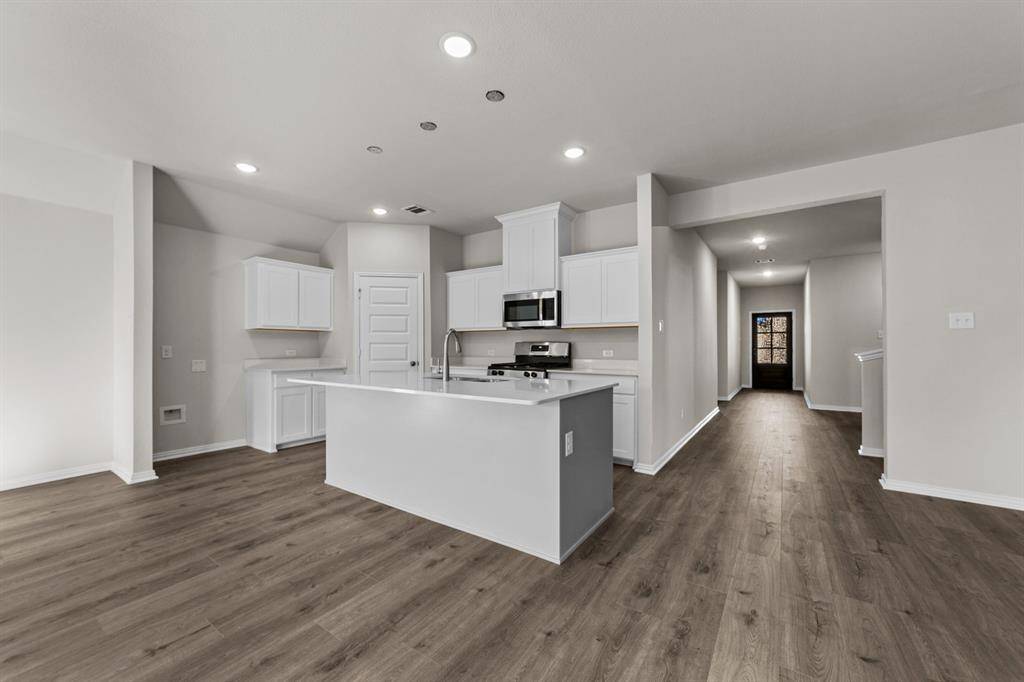 615 Forest Haven Drive, Van Alstyne, TX 75495