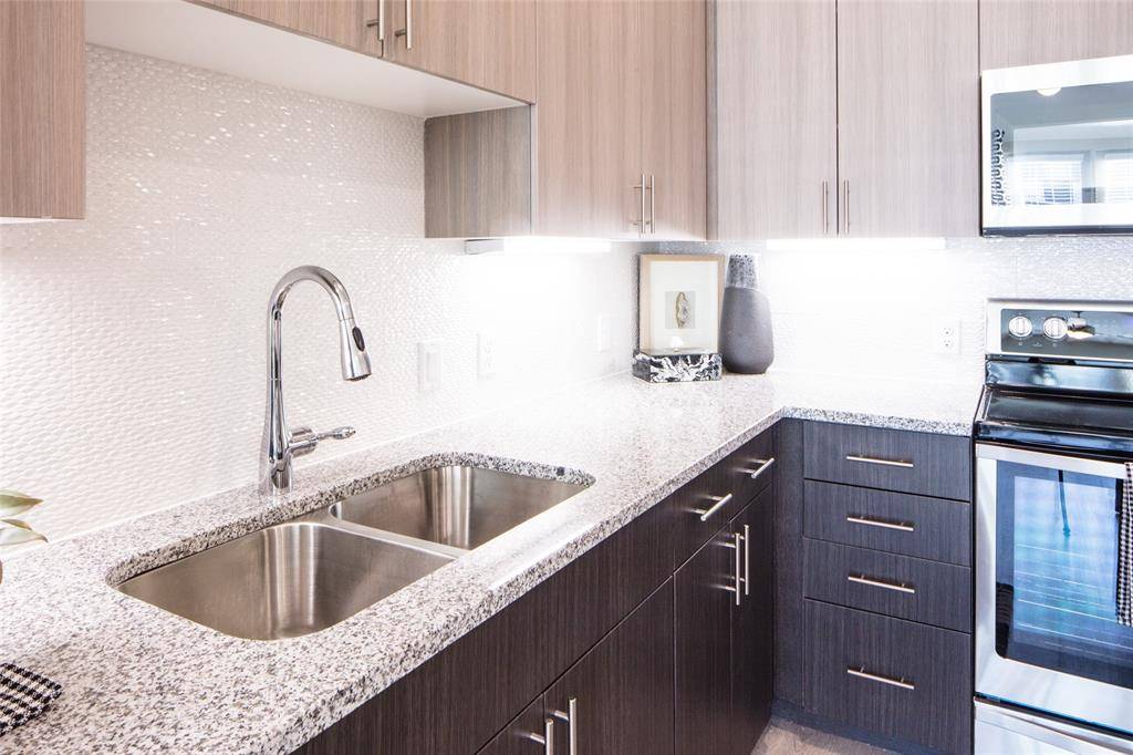 901 N Zang Boulevard #211, Dallas, TX 75208