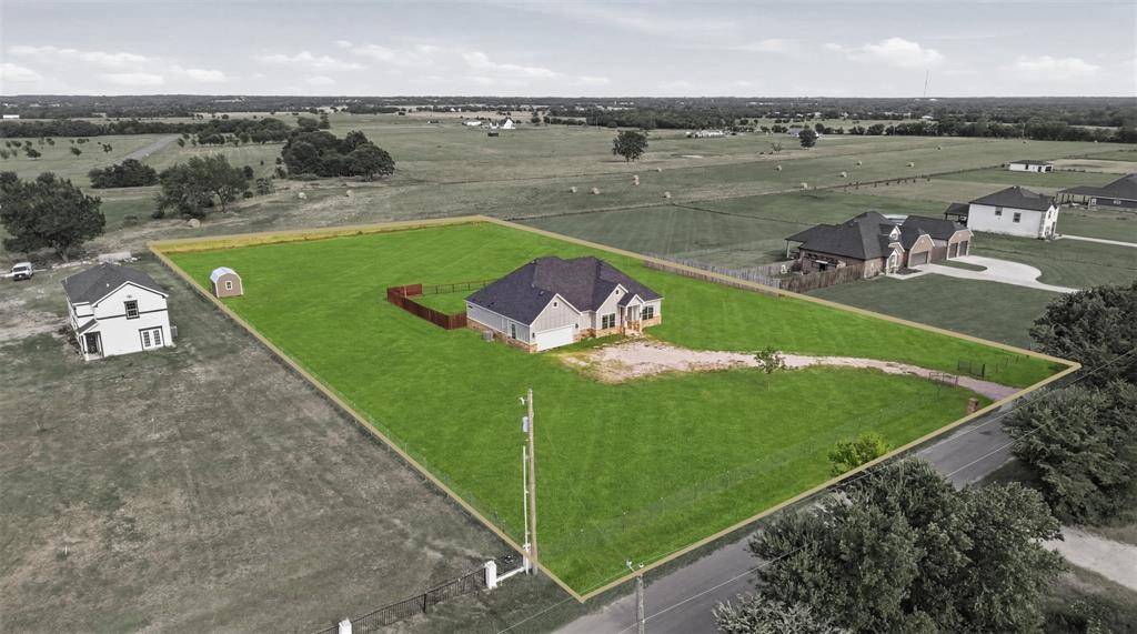 987 County Road 4125, Campbell, TX 75422
