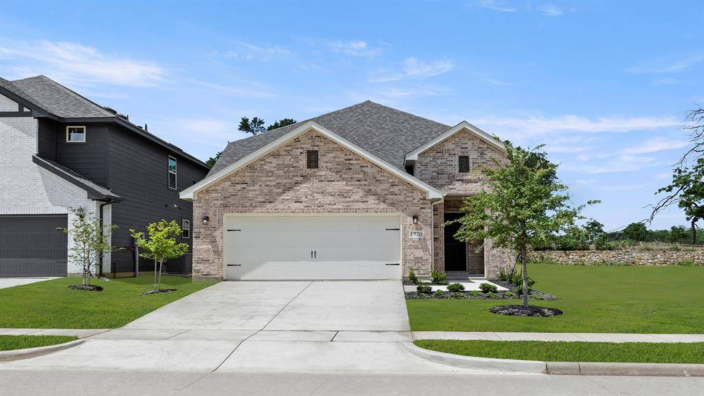9125 Harrisburg Drive, Fort Worth, TX 76036