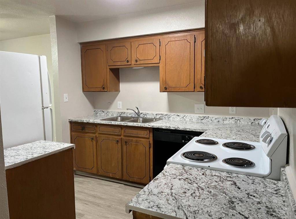 5014 Inverness Avenue, Fort Worth, TX 76132