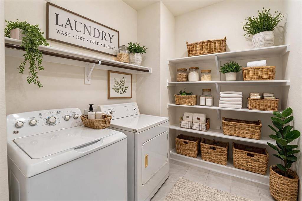 989 Kingbird Lane, Alvarado, TX 76009