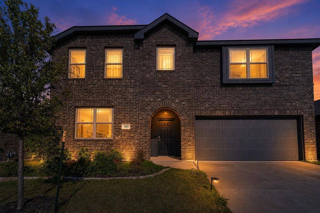 989 Kingbird Lane, Alvarado, TX 76009
