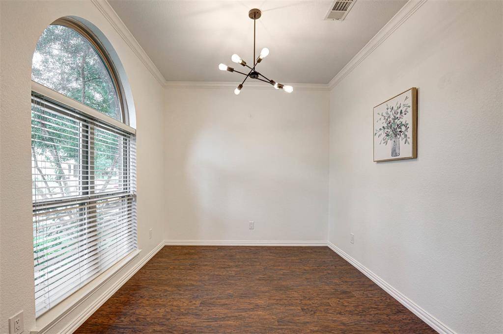 9128 Chardin Park Drive, Fort Worth, TX 76244