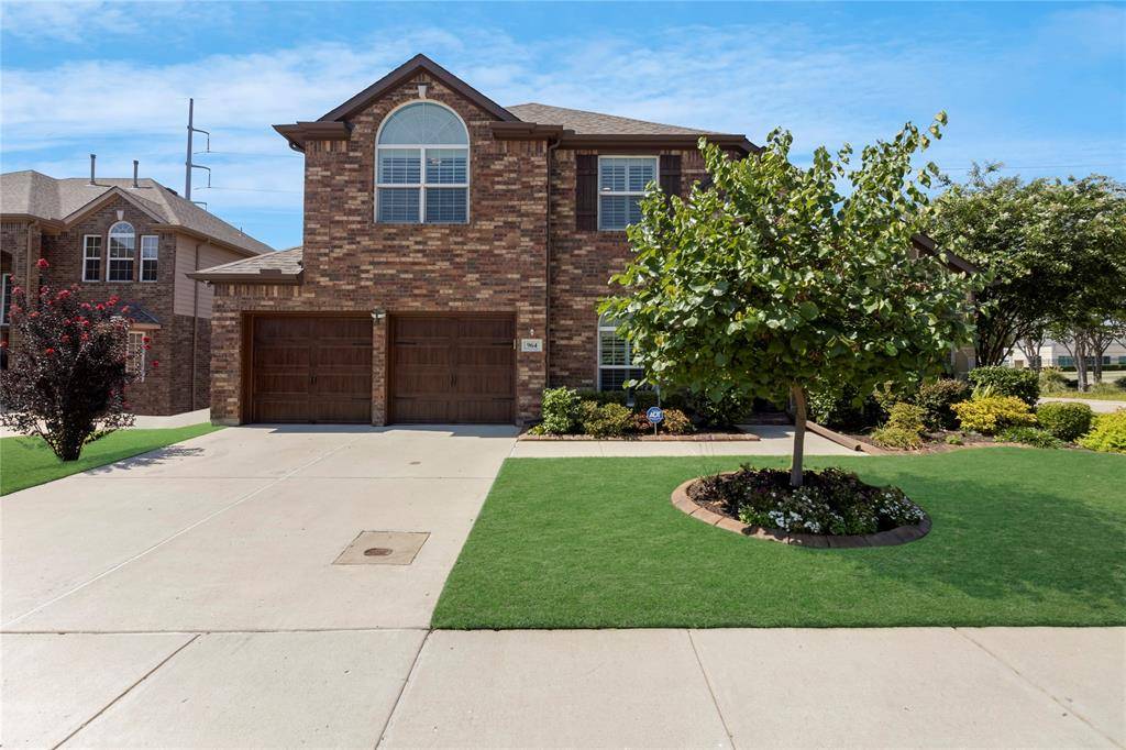 964 Wellington Drive, Lewisville, TX 75067